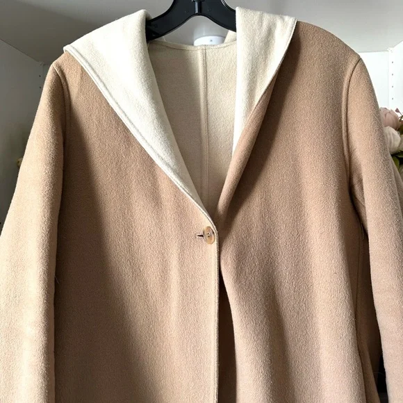 Uniqlo Light Camel Coat with Cream Interior Petite Fit with Hood and pockets - Picture 4 of 16